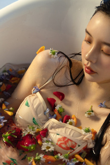 乳首在线观看